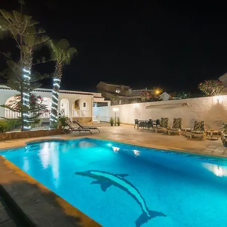 Casa Blanca La Villa Grande - Swimming Pool - Jacuzzi Xxl - Beach 2,4Km - Airport 12 Km - Center 1Km Gran Alacant Exterior photo